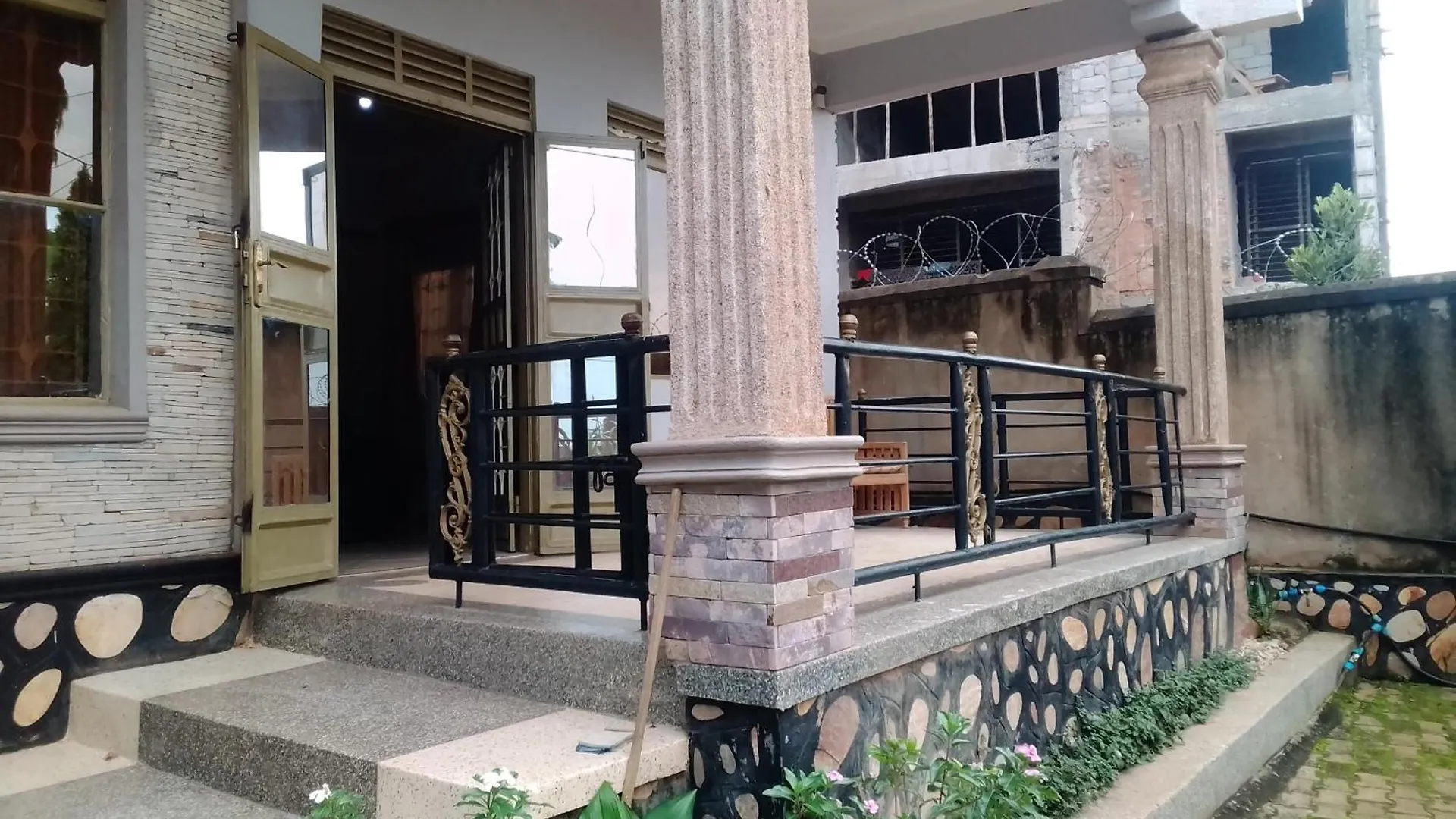 Aidah Bed And Breakfast Seguku Katale Kampala 0*,  Uganda