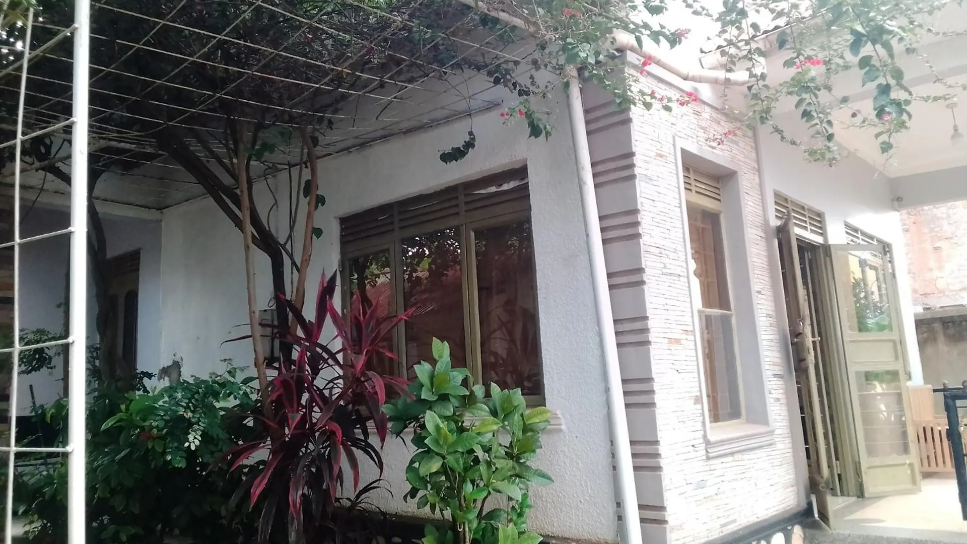 Aidah Bed And Breakfast Seguku Katale Kampala